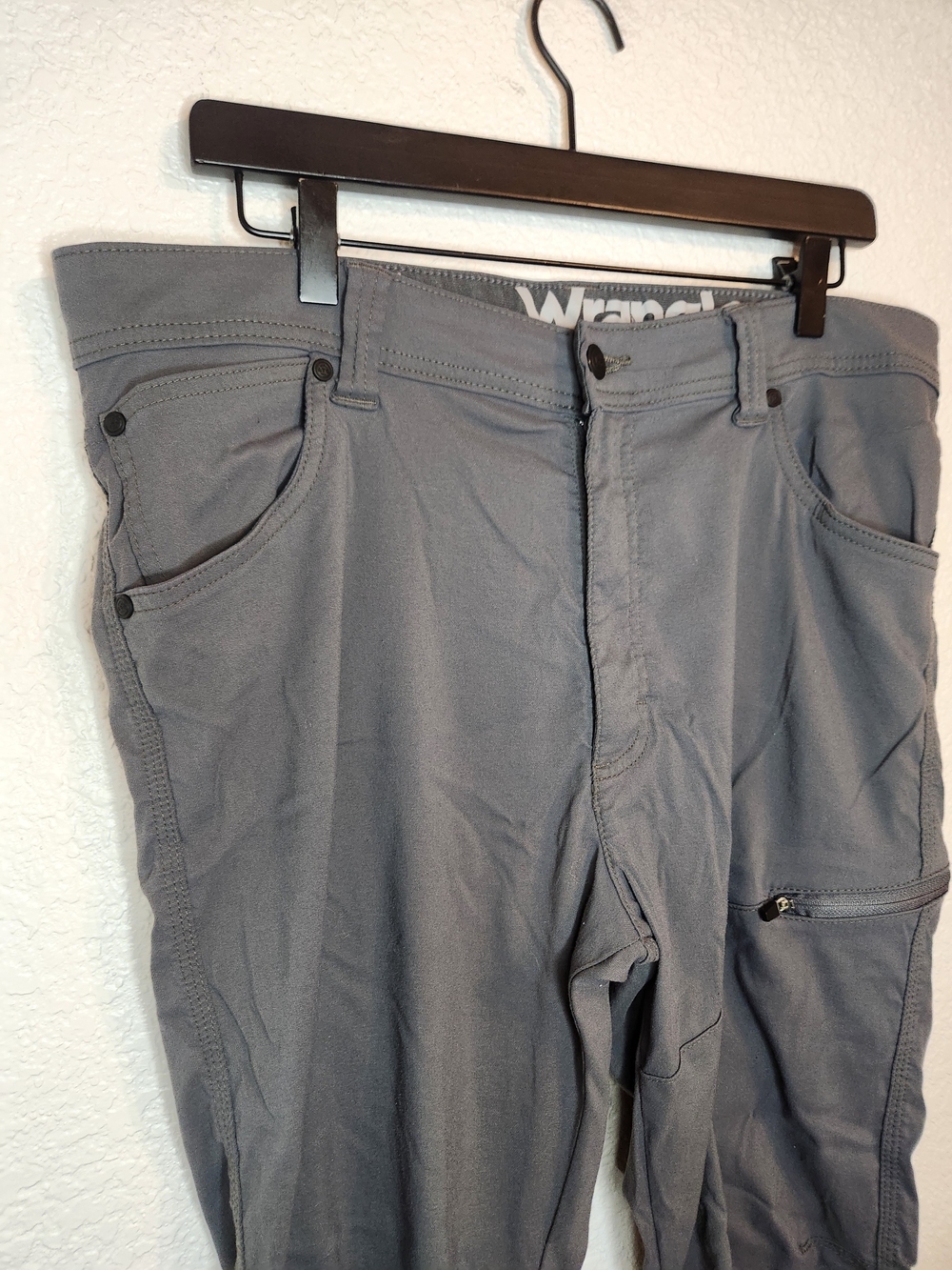 Wrangler men's gray utility pants All terrain x gear 36x32 - Picture 3 of 16